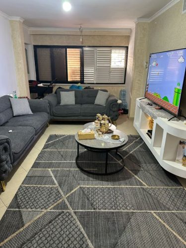 דירת 4 חדרים להשכרה ברחוב החשמונאים 17, לוד – משופצת, מרווחת ובמיקום מרכזי עם כניסה מיידית.